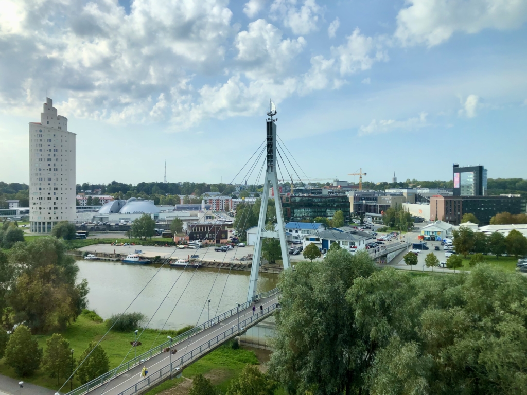 KOV-ide poolt elanikele teenuste osutamiseks kasutatavate peamiste infosüsteemide analüüs. Ajavahemikus november 2021 kuni juuli 2022 teostati Eesti Linnade ja 